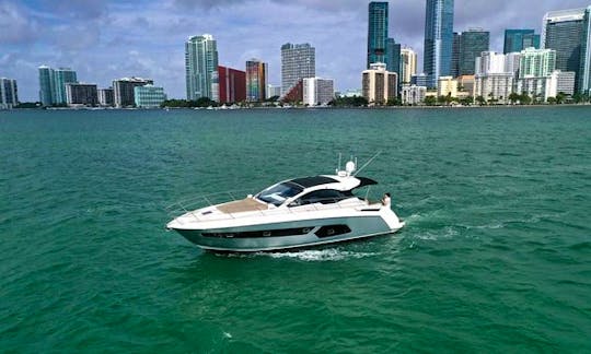 43' Azimut Atlantis Yacht Downtown Miami/South Miami Beach