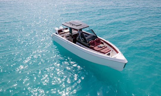 SCHAEFER V33 Luxury speedboat 34ft charter from Marigot, Saint Martin