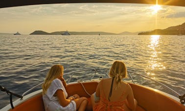 Tour privado al atardecer con vino y agua incluidos