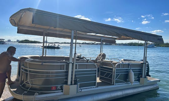 Sun Tracker Pontoon in Miami Beach! Brand new boat ready for you !