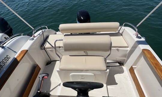 Voyage 18 Deck Boat Rental in Venezia, Italy