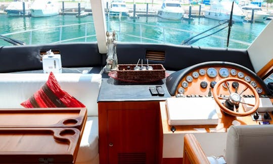 75FT LUXURY YACHT FOR RENT