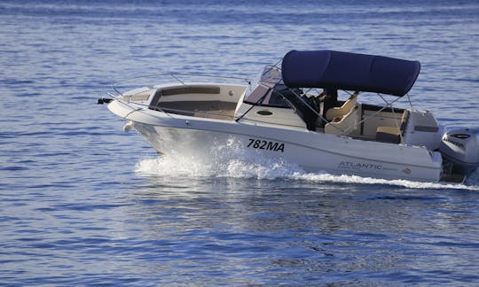 Abierto Atlantic Marine 750 en Makarska