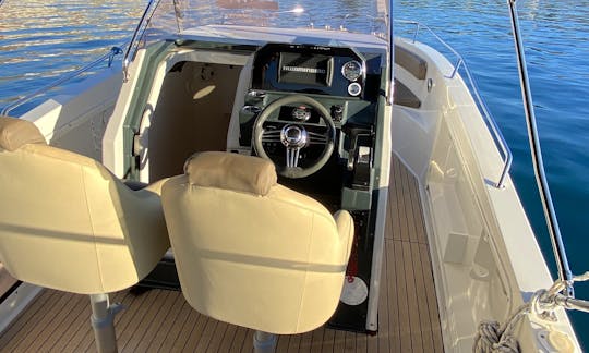 Abierto Atlantic Marine 750 en Makarska