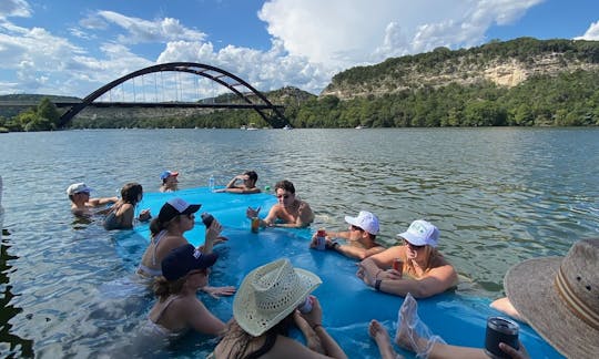 Floating LilyPad...the ultimate swimming vibe!