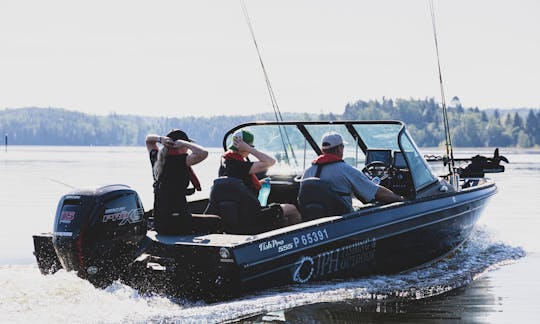 In lakes we move with Finval 555 fish pro boat