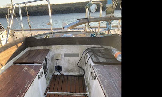 Monohulls sleep aboard rental in Fanø