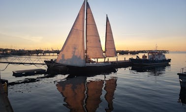 Velero de ferrocemento «Alison» de 42 pies para alquilar con tripulación en Tallin, Estonia