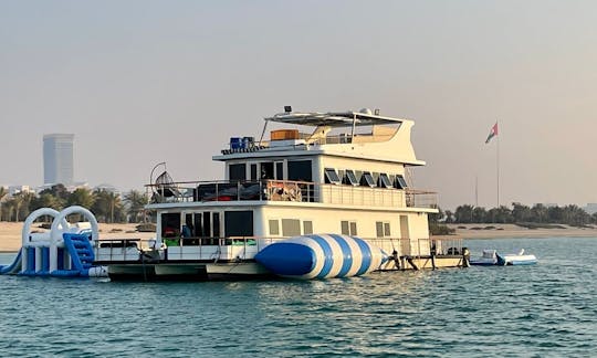 90ft House Boat in Abu Dhabi