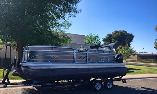 Sun Tracker Party Barge 20 DLX Pontoon Rental in Lake Pleasant, Arizona!