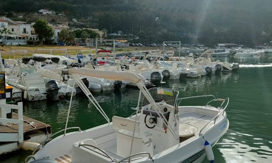 Lancha motora Blumax 012 en alquiler en Castellammare del Golfo Sicilia