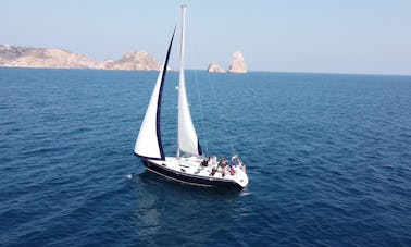 Velero Jeanneau Sun Odyseey 42.2 en Cadaqués, España