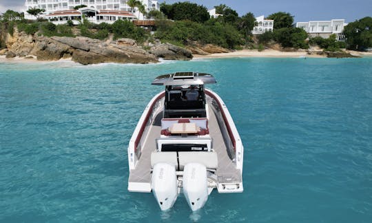 SCHAEFER V33 Luxury speedboat 34ft charter from Marigot, Saint Martin