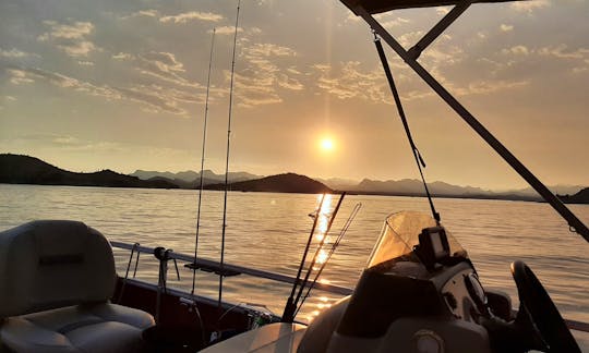 Sightseeing Cruise! 2 Hour Captained Charter on Lake Pleasant for Amazing Views & Times!