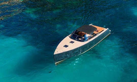 ''Nissa'' Van Dutch 40 Motor Yacht Rental in Saint-Jean-Cap-Ferrat, Provence-Alpes-Côte d'Azur.