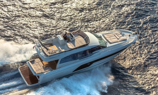 ''Esperenza'' Prestige 590 Jeanneau Power Mega Yacht Charter in Vallauris, Provence-Alpes-Côte d'Azur