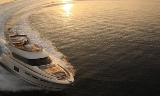Location de yacht Prestige 620 à Beaulieu-sur-Mer, Provence-Alpes-Côte d'Azur