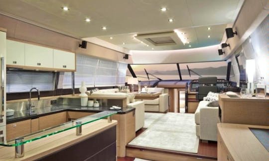 'Bel Ami'' Prestige 620 Power Mega Yacht Charter in Beaulieu-sur-Mer, Provence-Alpes-Côte d'Azur