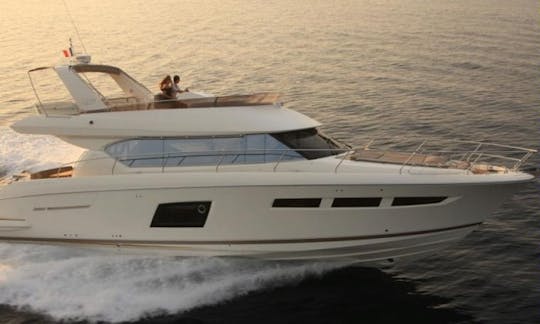 Location de yacht Prestige 620 à Beaulieu-sur-Mer, Provence-Alpes-Côte d'Azur