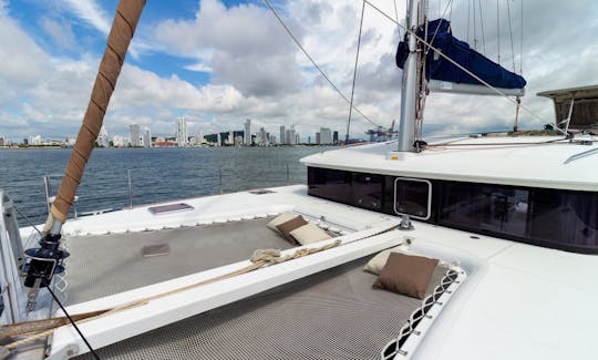 Deal of the Day! Lagoon 40 Ft Catamaran for Rent in Cartagena, Colombia.