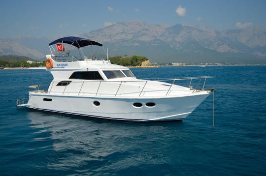 Antalya: alquiler de yate privado con capitán/comida incluida