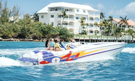 Luxueux Cigarette Cafe Racer à louer à Nassau, Bahamas