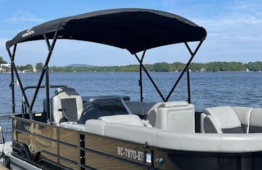 FUEL & WATER FLOATS INCLUDED! LUXURY PONTOON RENTAL ON LAKE NORMAN, NC