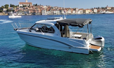 Rent a NEW Beneteau Antares 8!