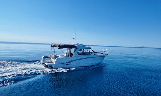 Private Skippered tours with NEW Beneteau Antares 8!