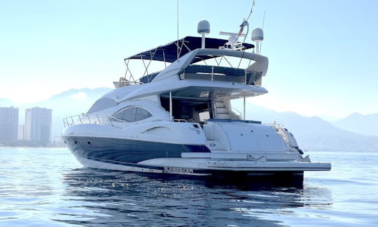 74 Sunseeker Manhattan Sport & Luxury Yacht in Puerto Vallarta