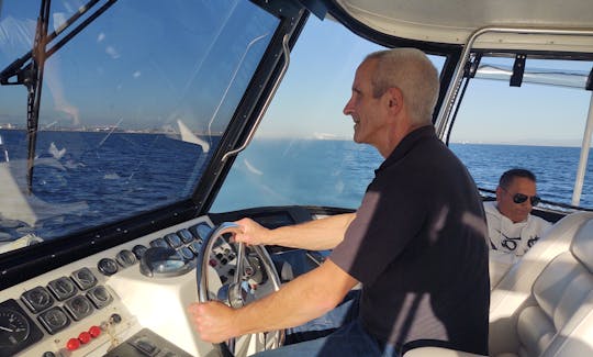 Motor Yacht with Captain in Los Angeles