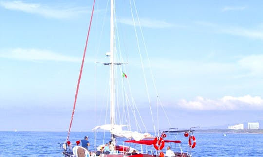 Endeavour 40 Sailboat in Puerto Vallarta, Mexico