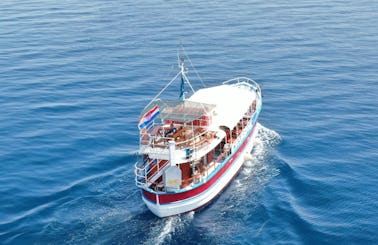 Private boat tours in Postira and Supetar area