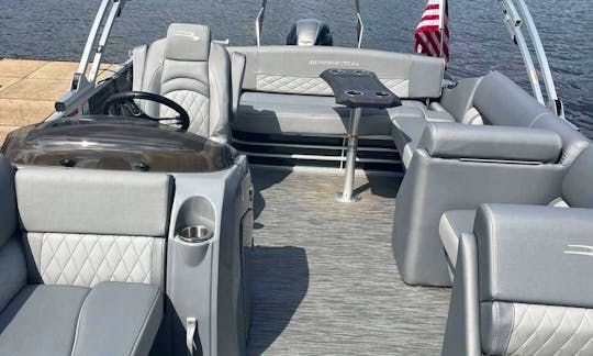 Special Pricing! Brand New 2023 Bennington Pontoon Boat