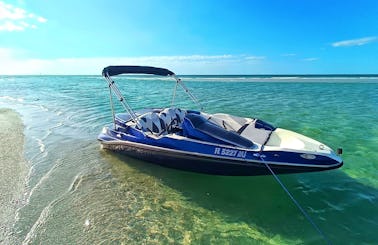 Quick little jet boat! Snorkeling and towables included!