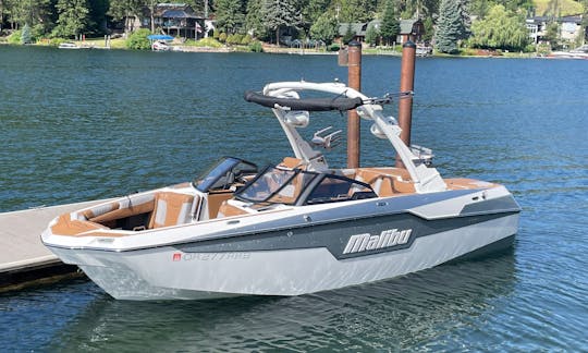 Aluguel de barcos Wakesurf/Board em Malibu M220 no lago Coeur d'Alene ou no rio Spokane