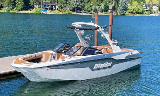 Malibu M220 Wakesurf/board Boat Rental on Coeur d'Alene Lake or Spokane River