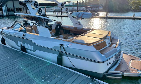 Malibu M220 Wakesurf/board Boat Rental on Coeur d'Alene Lake or Spokane River