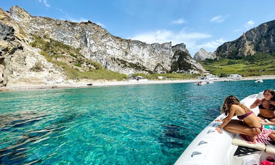 カルディスアパッチRIBでポンティーヌ諸島への日帰り旅行！