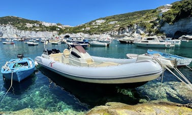 Excursion d'une journée dans les îles Pontines avec Kardis Apache RIB !