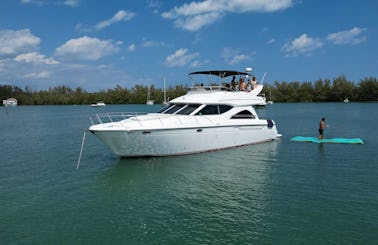 Beautiful 50’ Maxum Motor Yacht available to you in Miami, Florida
