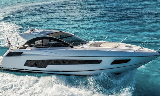 Sunseeker 55’ 2017. Tailored made service. Chef, bartender, host.