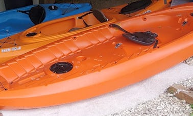 Kayak Lake Conroe! Two (2) Kayaks available for rental for up to 3 people