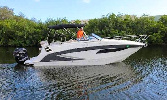 Like new cabin cruiser outboard boat with AC and toilet in Clearwater, Florida