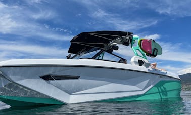 Wakeboat G23 Super Air Nautique em Kelowna