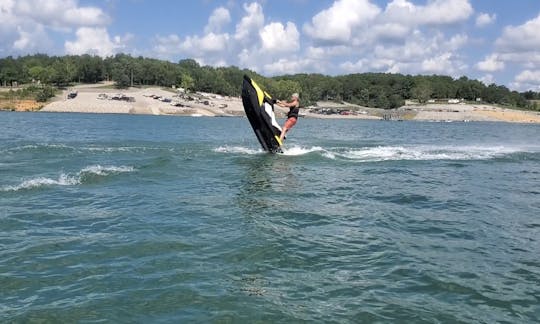 Sea-Doo Spark 2-up at table rock lake