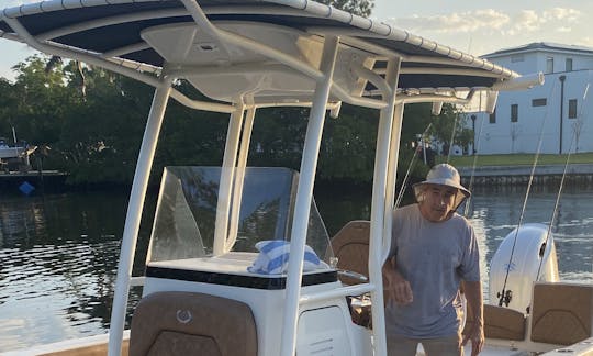 22' Stingray Center Console in Madeira Beach