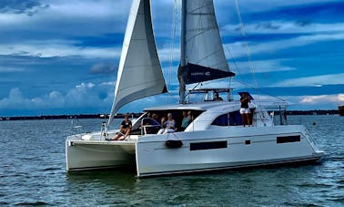 40 ft Luxury Catamaran Sailing Yacht in Charleston 