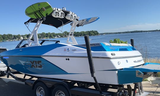 2022 Axis A22 22-ft wake surf boat. Lowest surf boat rates on Lake Havasu!