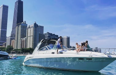 SeaRay Sundancer 35' Motor Yacht Rental in Chicago, Illinois